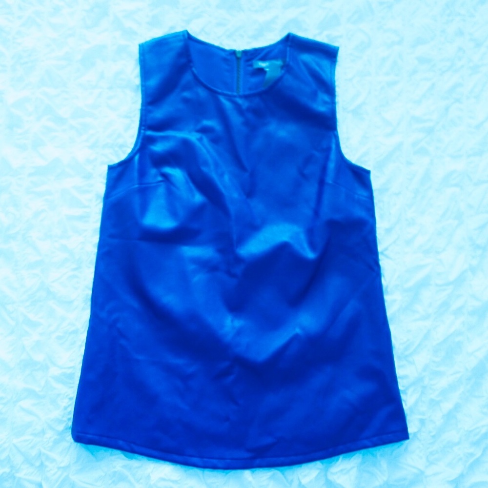 Tinley Road Leahter-like Top